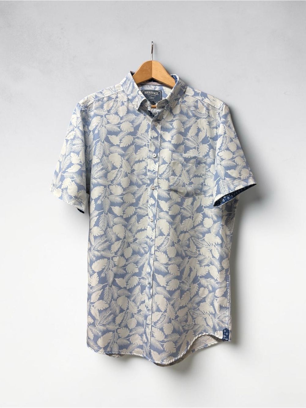 Heritage Light Blue and Cream Leaf-Print Short-Sleeve Button-Down Shirt